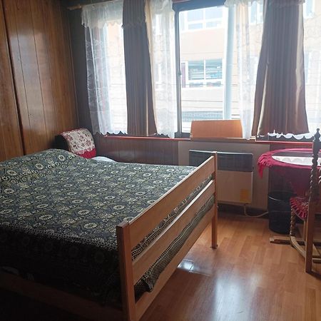 プンタアレナス Alojamiento Familiar Rey Bed & Breakfast エクステリア 写真