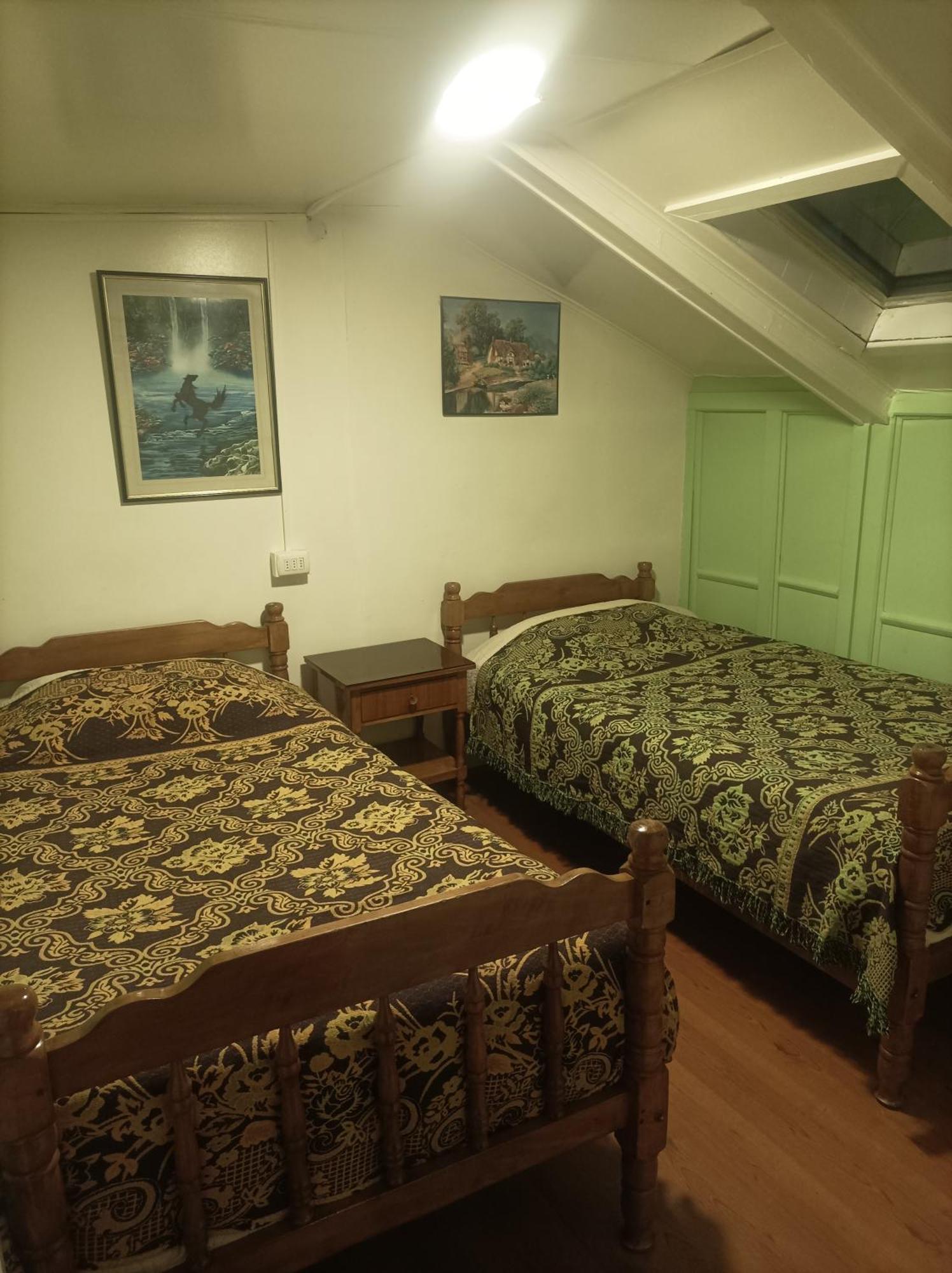 プンタアレナス Alojamiento Familiar Rey Bed & Breakfast エクステリア 写真