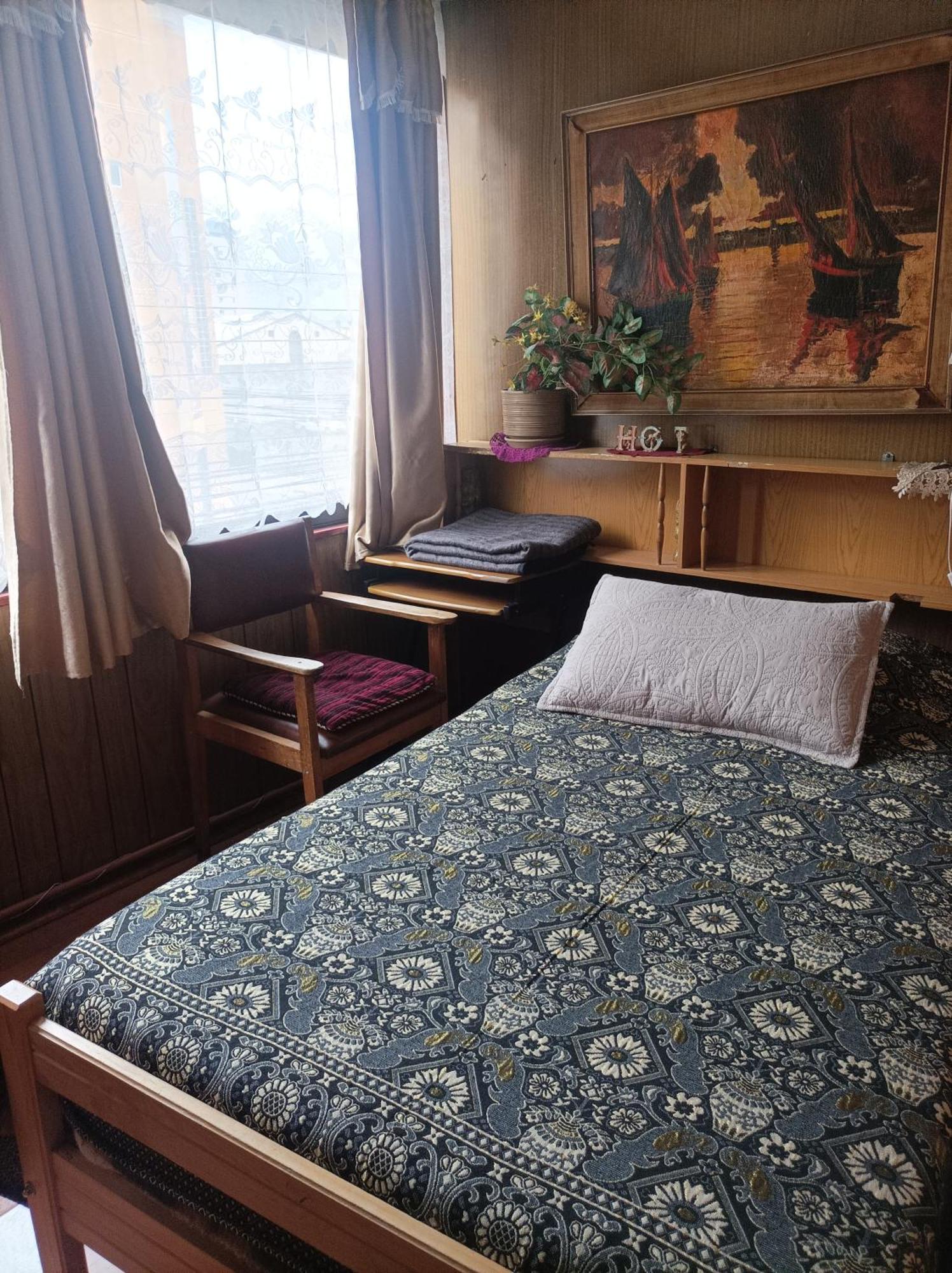 プンタアレナス Alojamiento Familiar Rey Bed & Breakfast エクステリア 写真