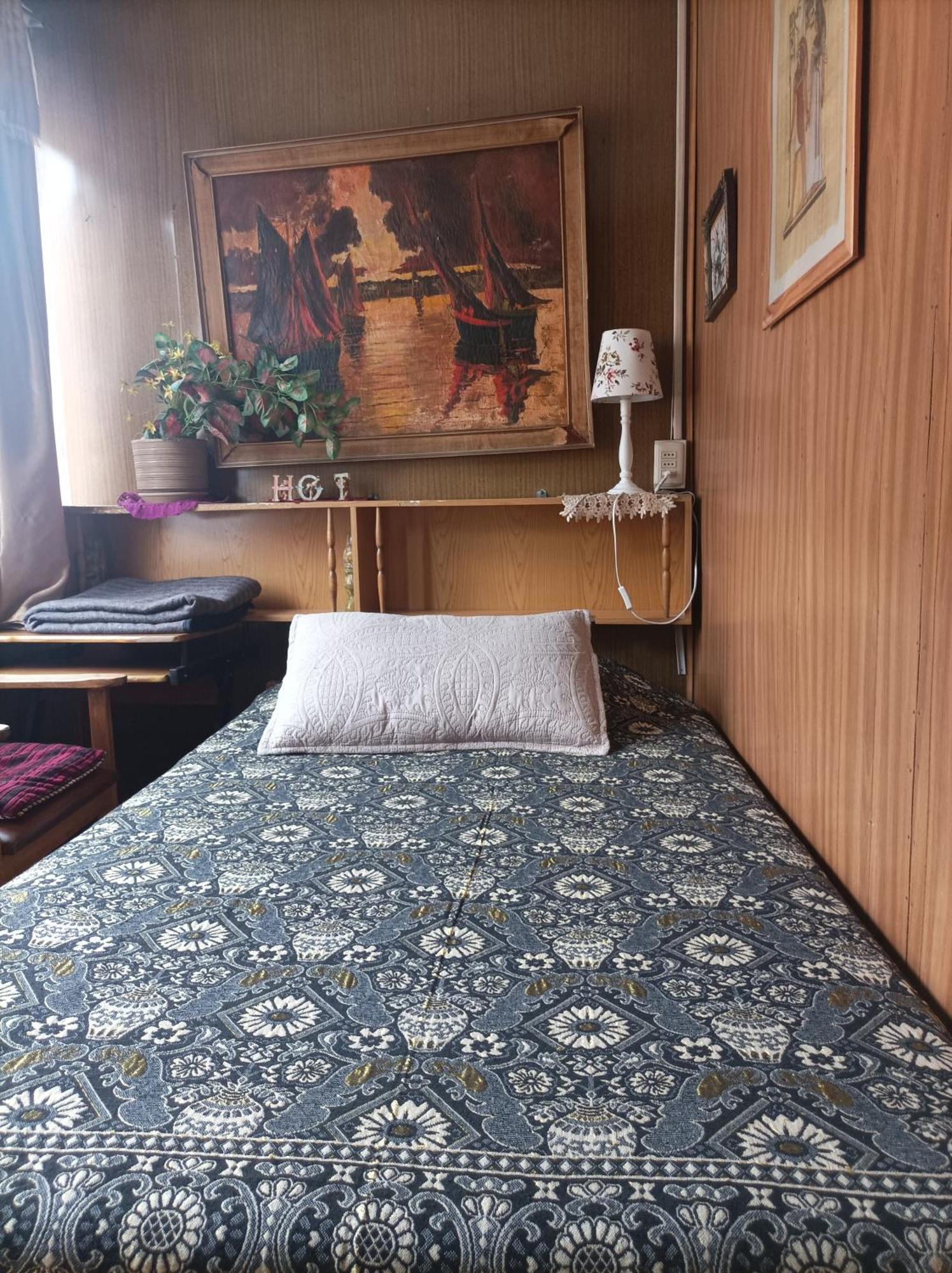 プンタアレナス Alojamiento Familiar Rey Bed & Breakfast エクステリア 写真